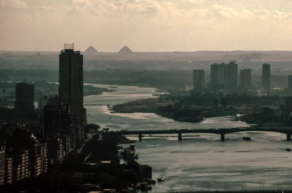 1994; Kairo, Blick auf Gizeh.