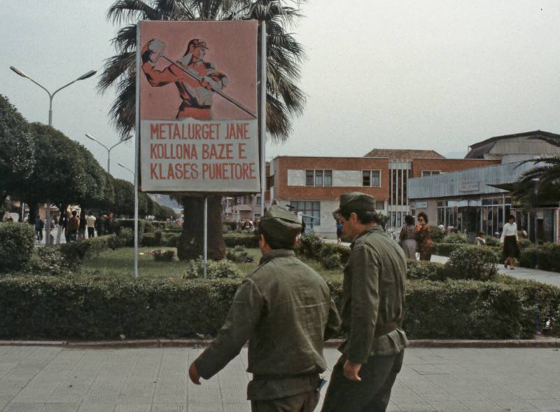 1987, «Metallarbeiter sind die Säule der Arbeiterklasse».