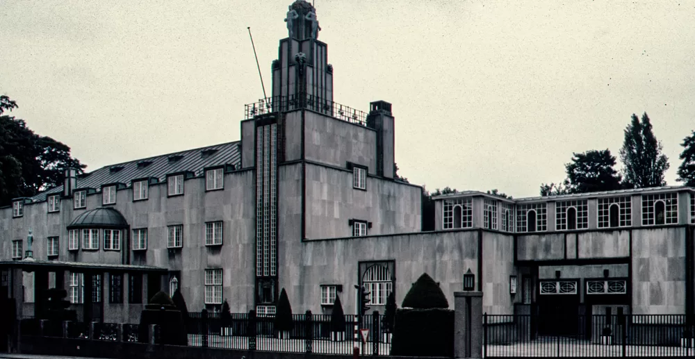 Brüssel, Das Jugendstilgebäude «palais stoclet» vom Architekten Josef Hoffmann.