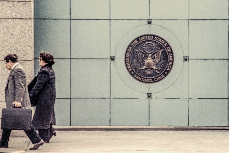 Die Festung US-Botschaft in Santiago de Chile.