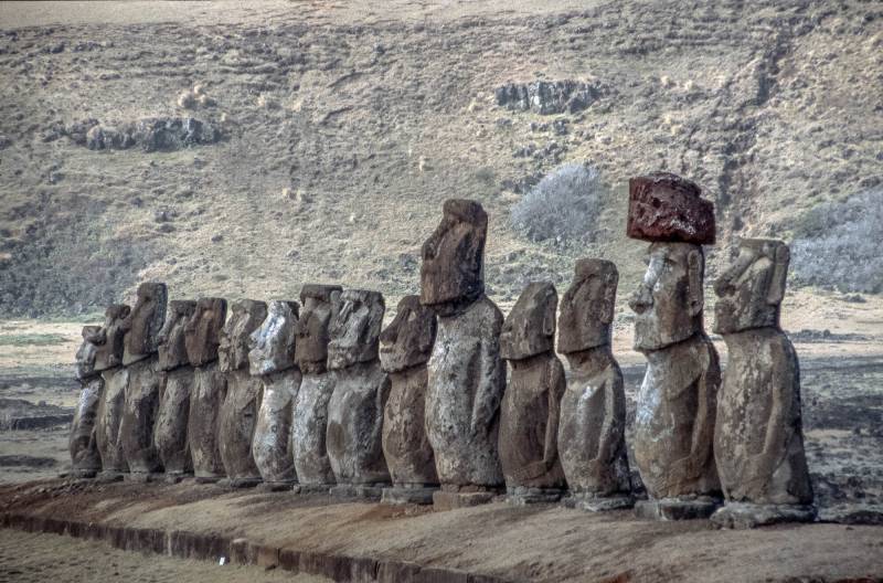 Rapa Nui Moáis in Ahu Tongariki.