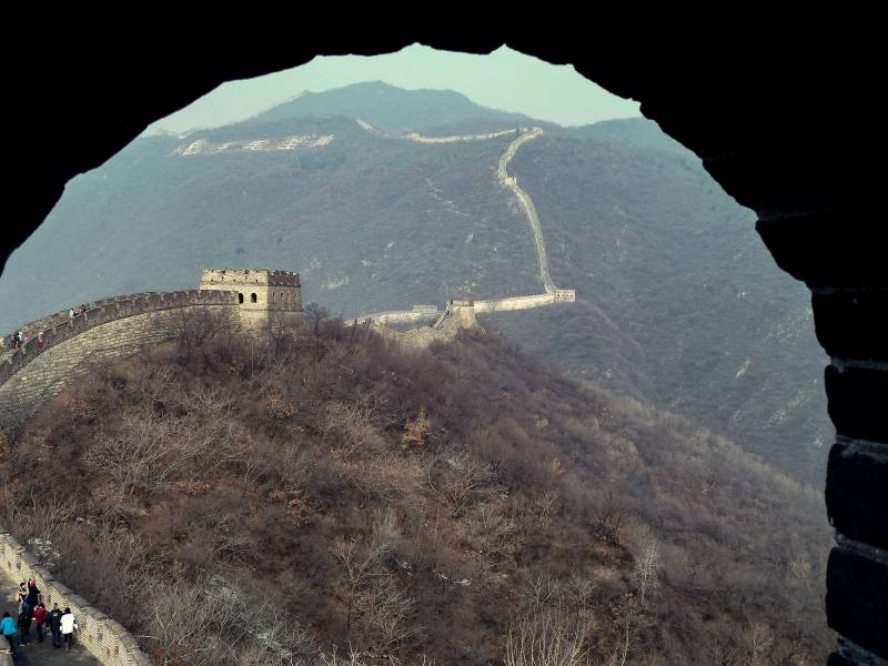 2016, Chinesische Mauer. Die Hauptmauer ist  2400 km lang.