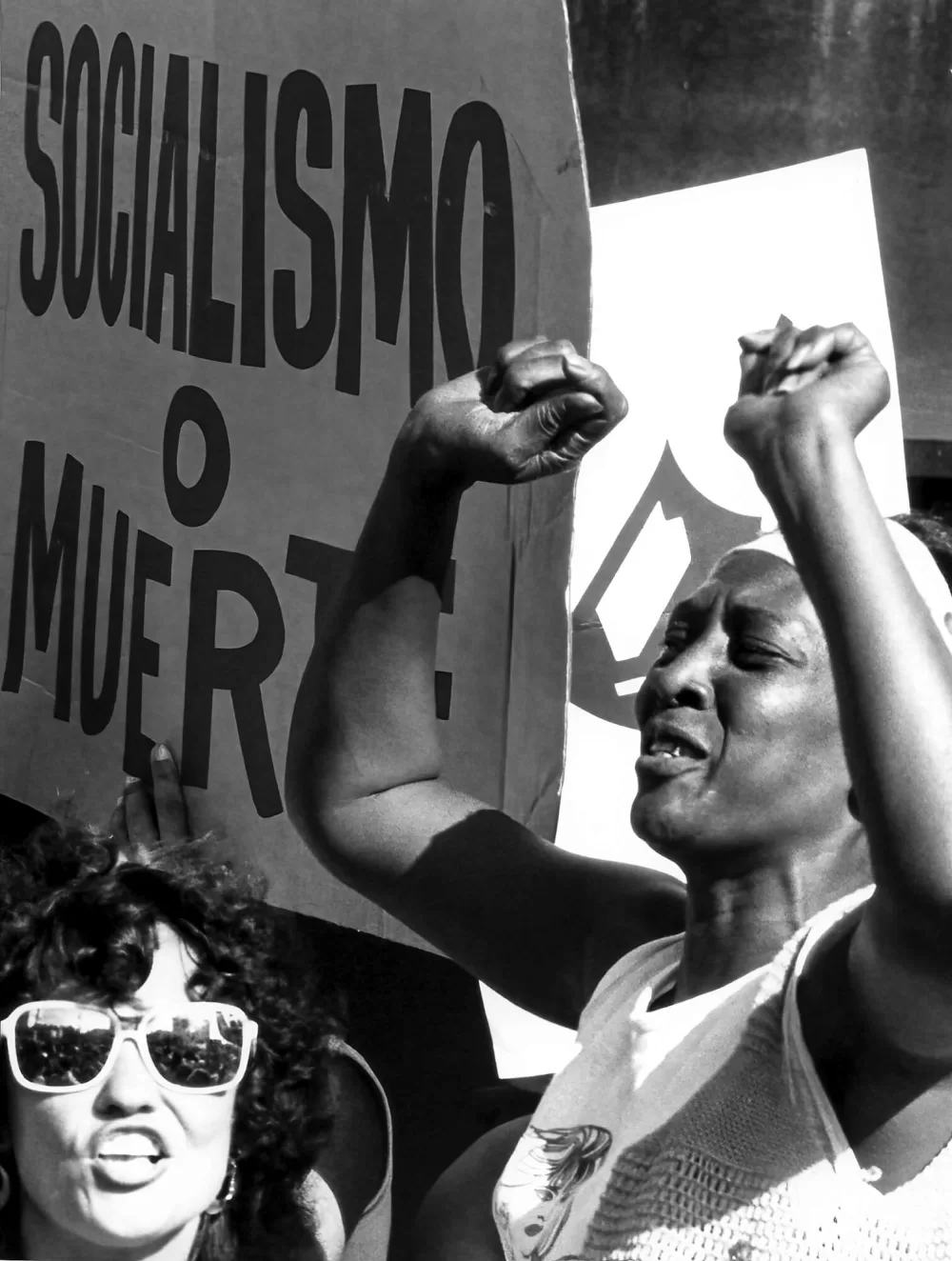 1990, Demonstration, «Sozialismus oder Tod».
