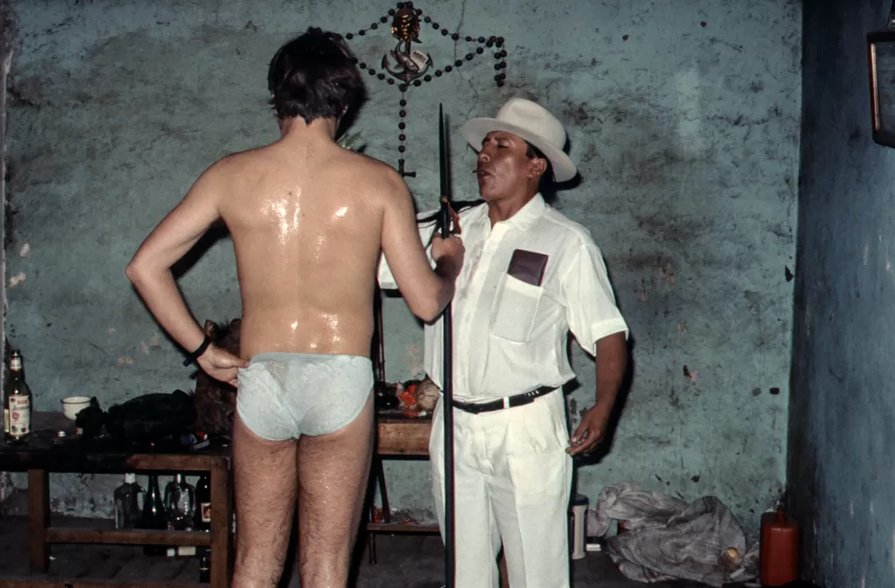 1986, Schamanismus in Ecuador ist weit verbreitet.