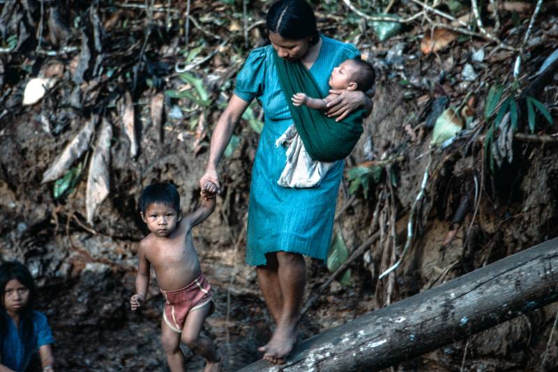 Waorani oder Huaorani sind eine indigene Ethnie, die in den Regenwäldern im Osten Ecuadors lebt.