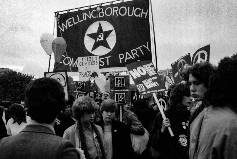 1981, Kommunistische Partei Englands an der CND-Demonstration.