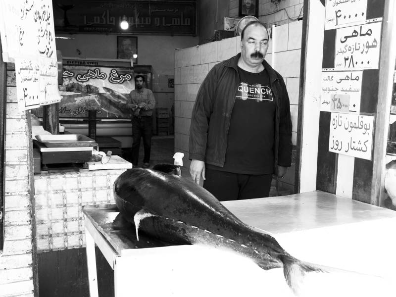 2019, Fischverkäufer im Souk von Isfahan.