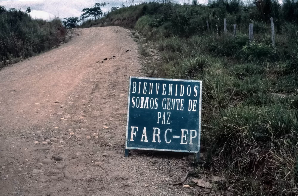 1999, willkommen, wir sind die Menschen des Friedens – Farc-EP.