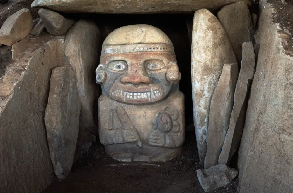 1983, Steinstatuen in San-Agustín.