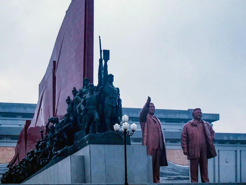 2016, Pjöngjang, Mansudae-Monument.