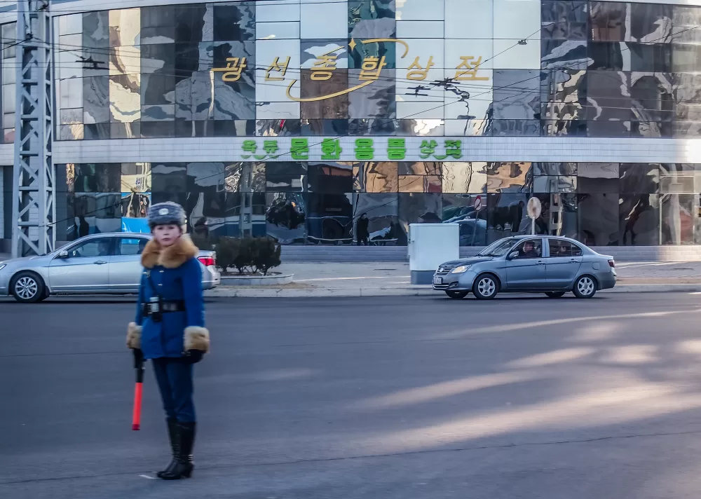 2016, Pjöngjang, Verkehrspolizistin.