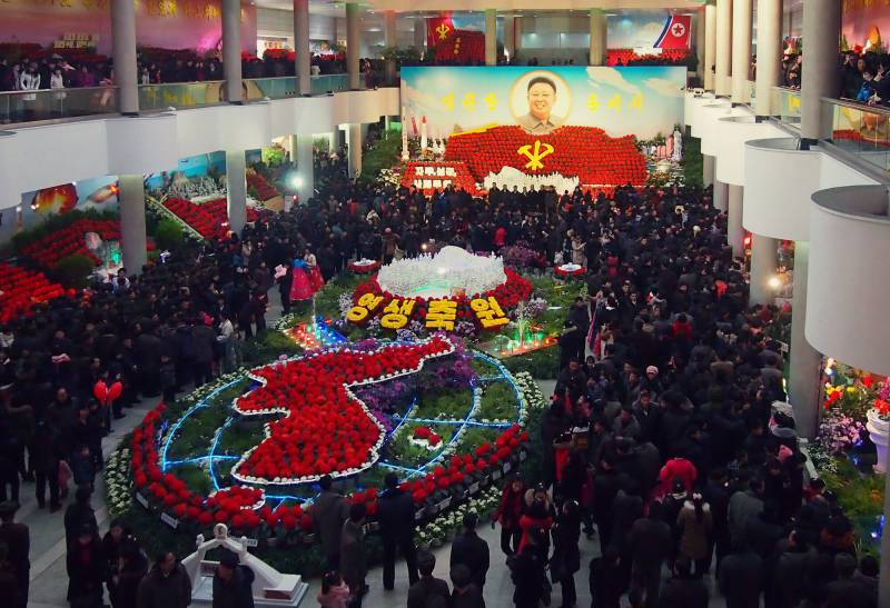 2016, Kim Jong-Il’s Geburtstag wird pompös gefeiert.