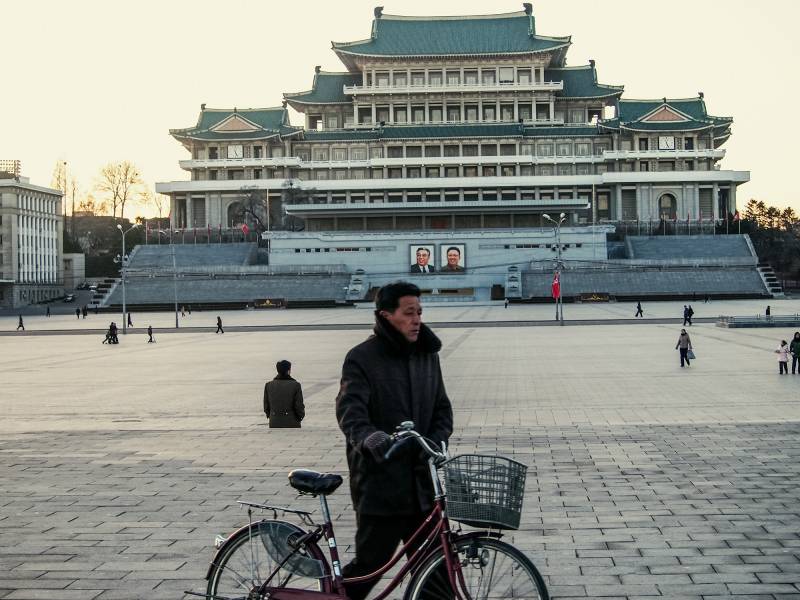 2016, Kim-Il-Sung-Platz - das Herz von Pjöngjang.