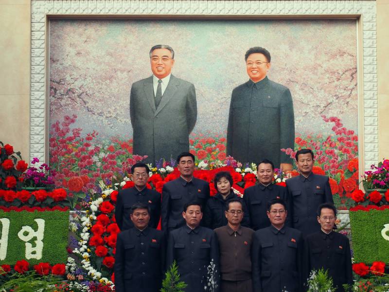 2016, Geburtstag vom verstorbenen Führer Kim Jong-Il, viele Offiziere werden an diesem Tag befördert.