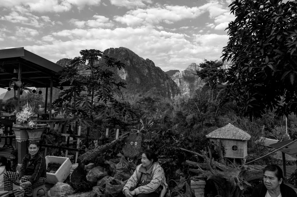 2019, Vang Vieng, Marktverkäuferinnen.