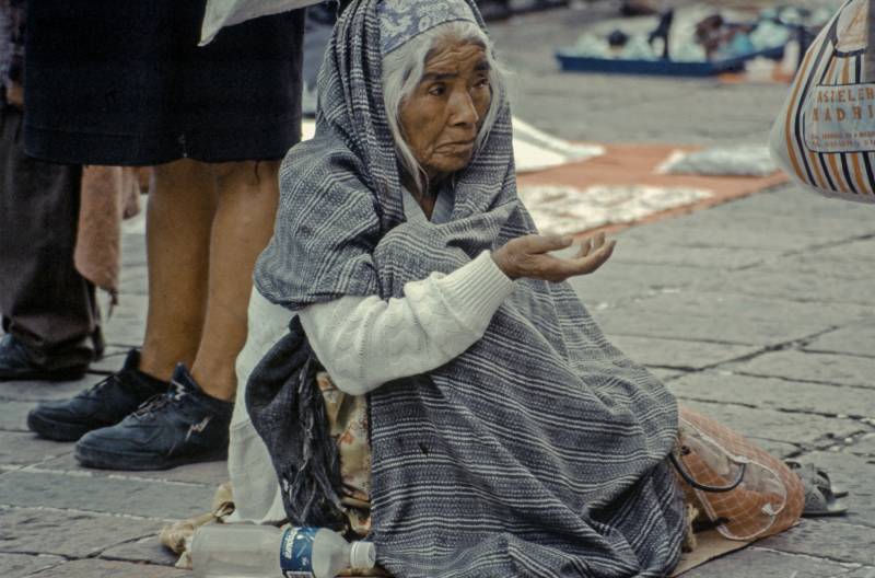 1991, 10,8 Millionen Menschen leben in extremer Armut (2020).