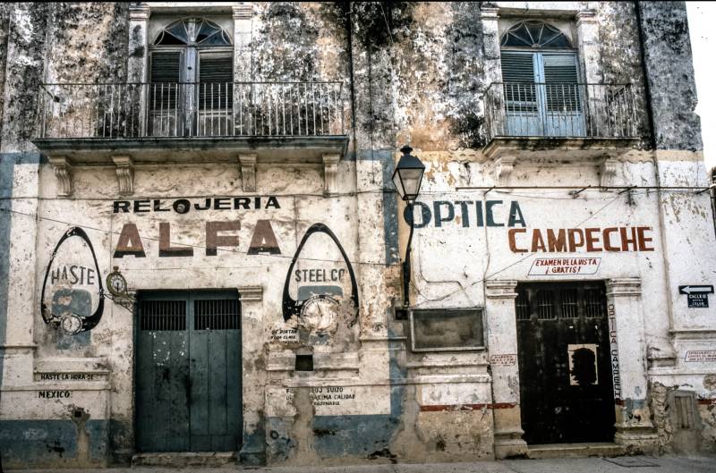 1991, Häuserbeschriftung in Campeche.