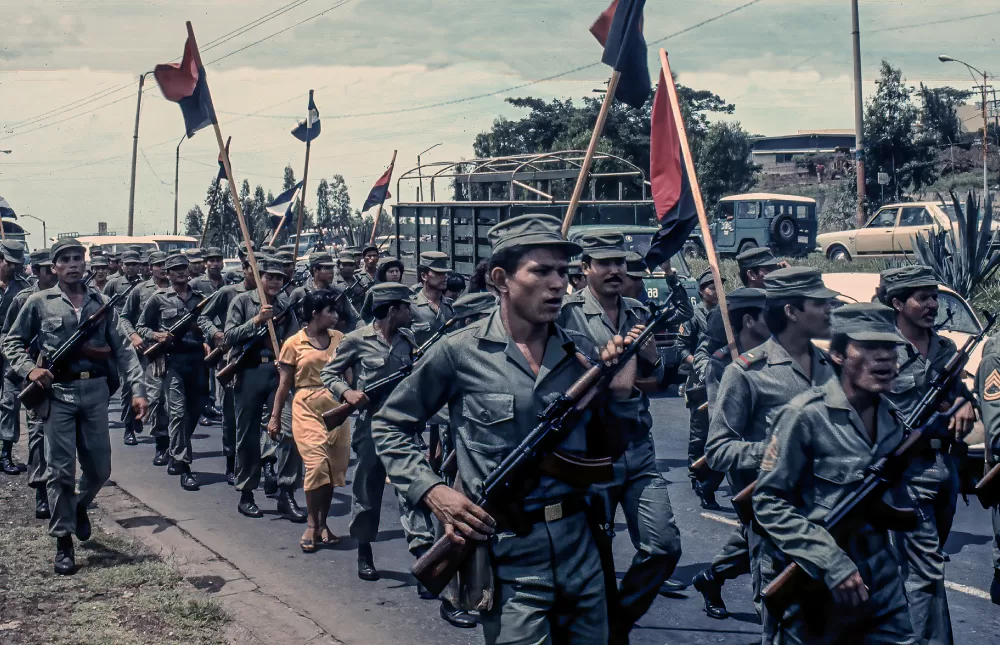 1983, FSLN wurde am 23. Juli 1961 in Nicaragua gegründet.