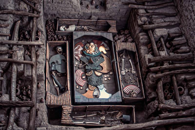 1990, Grab des Herrn von Sipán aus der Moche-Kultur.