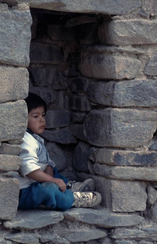 1988, Fenster von Otuzco, 8 km nordöstlich der Stadt Cajamarca.