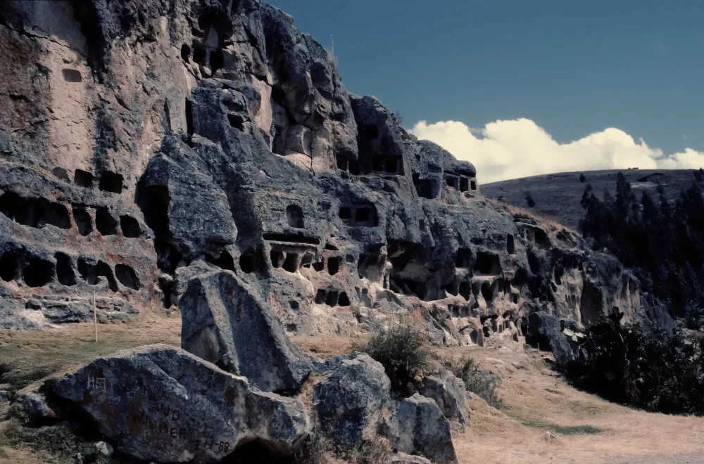 1988, Cajamarca, Ventanillas de Otuzco, früher Getreidespeicher.