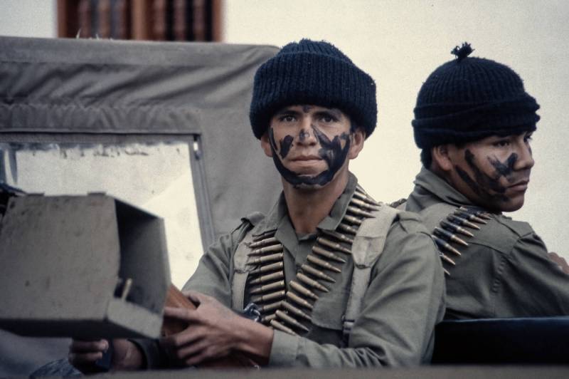 1989, für arme, junge Peruaner ist die Armee die einzige Perspektive.