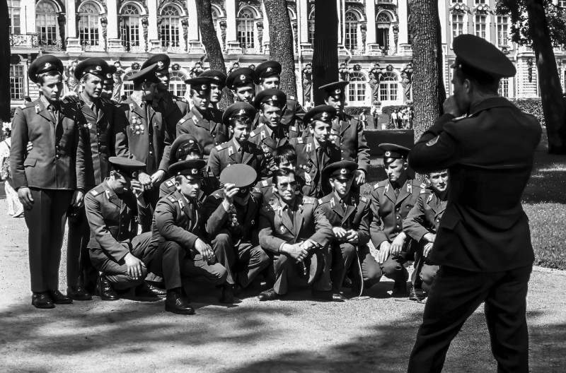 Gruppenfoto von Armeeangehörigen der Roten Armee.
